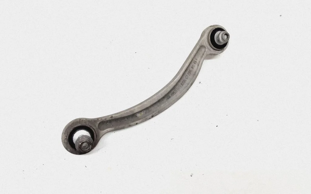 Rear upper control arm/wishbone 20409F16