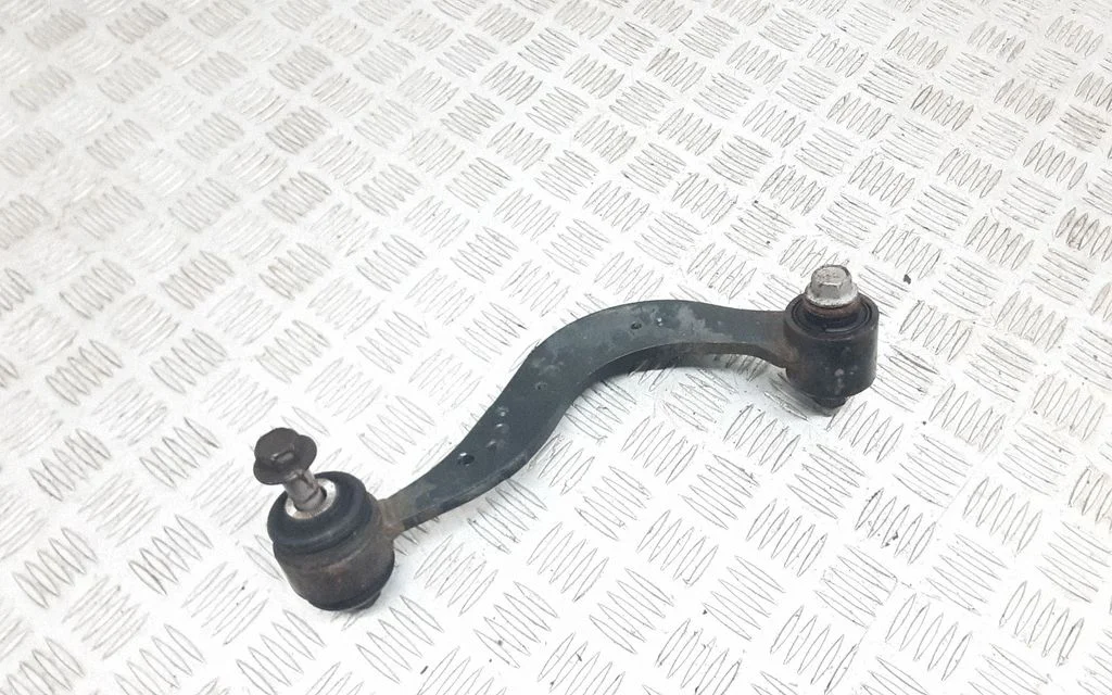 Rear upper control arm/wishbone – rear left