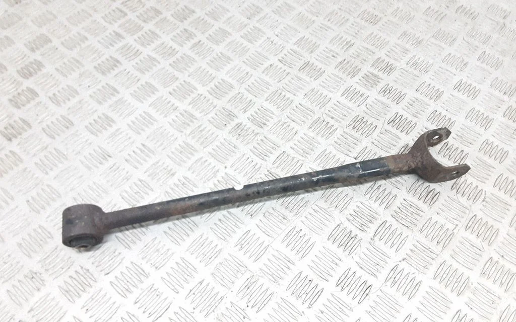 Rear upper control arm/wishbone