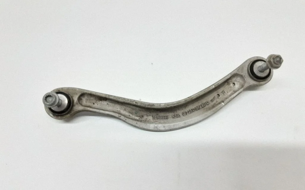 Rear upper control arm/wishbone 20407F14