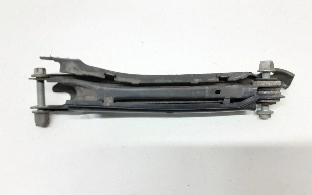 Rear upper control arm/wishbone A2043521205