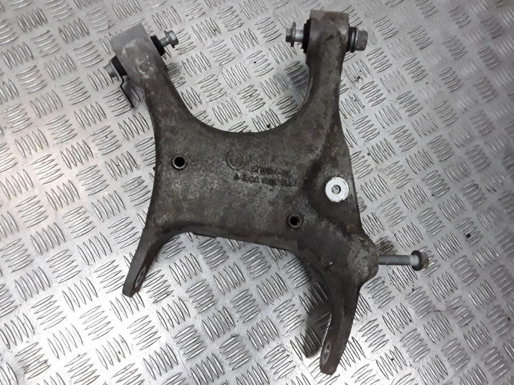 Rear upper control arm/wishbone – rear left