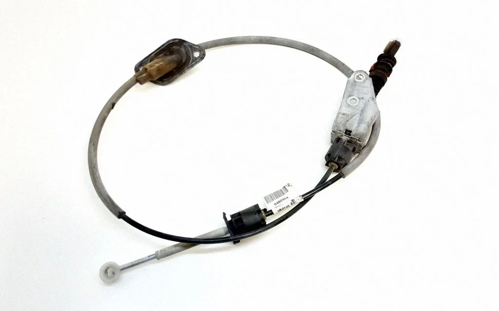 Gear shift cable linkage – Volvo XC90 (2003-2006)