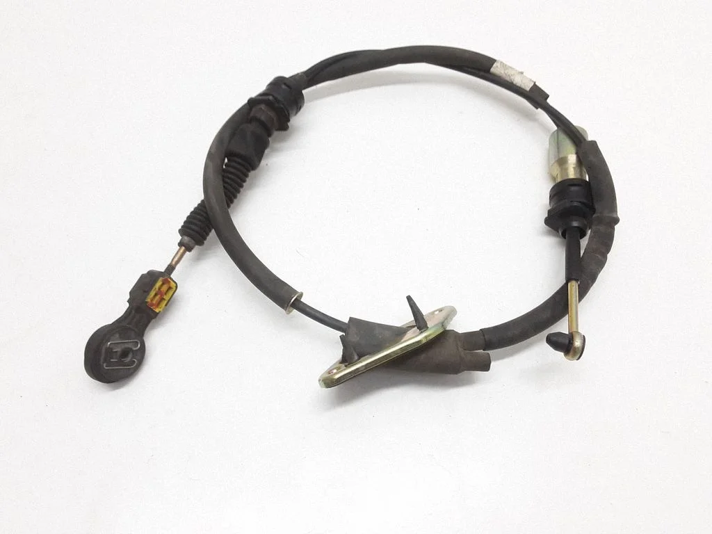 Gear shift cable linkage – Volvo S60 (2001-2004)
