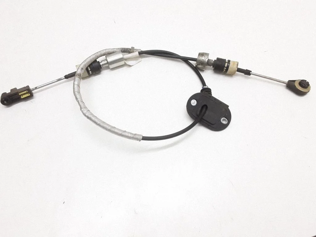 Gear shift cable linkage – Volvo V70 (2005-2008)