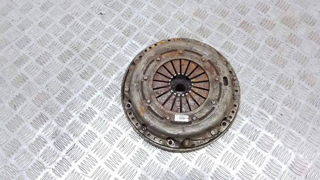 Clutch set kit – Volvo V50 (2008-2012)