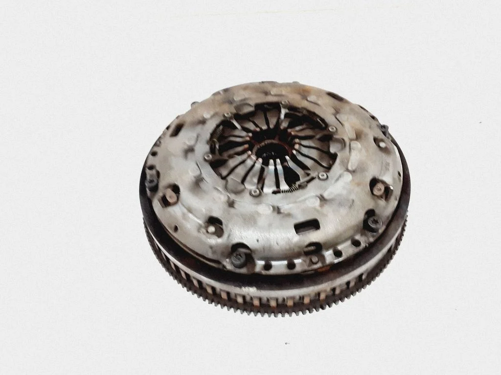 Clutch set kit – Volvo V70 (2005-2008)