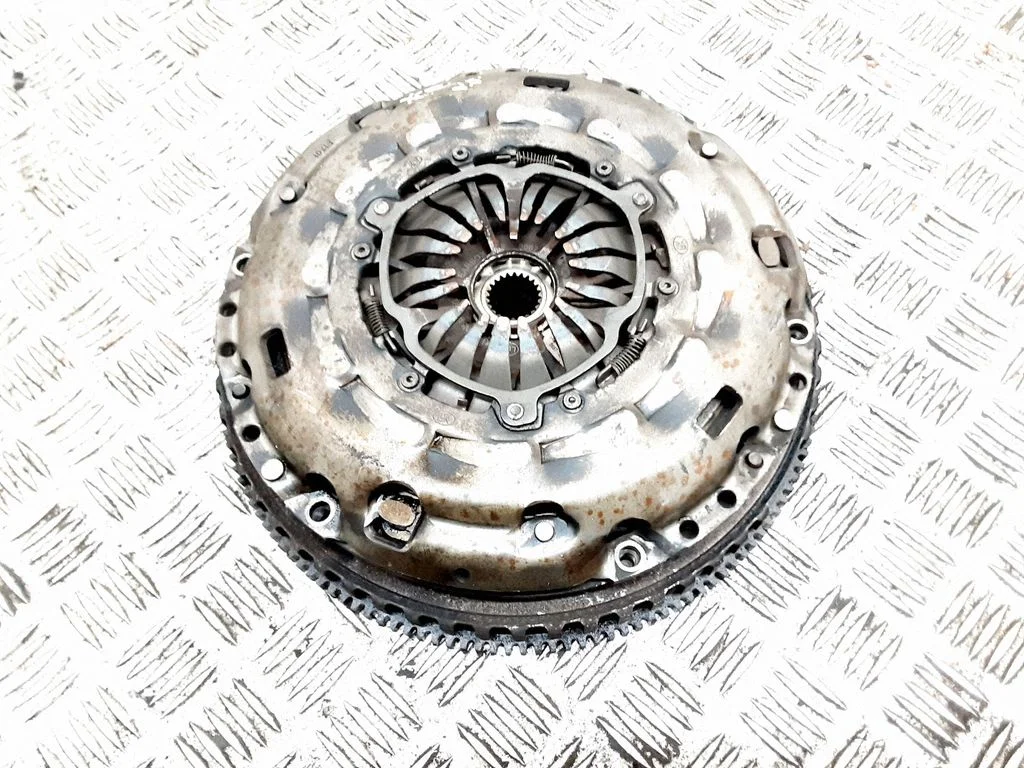 Clutch set kit 30681137
