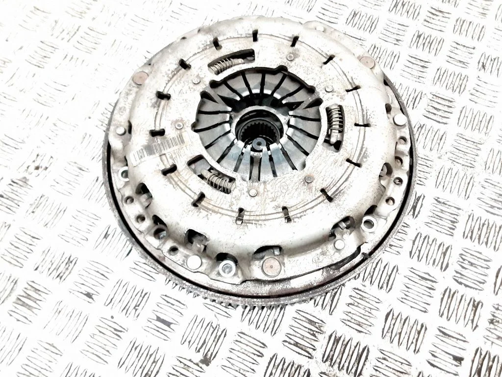 Clutch set kit – BMW 1 Series E81 E87 (2004-2011)