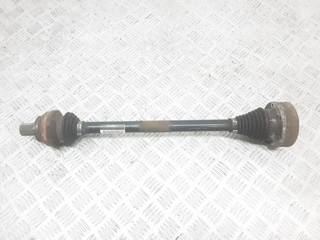 Rear driveshaft 3Q0501203C