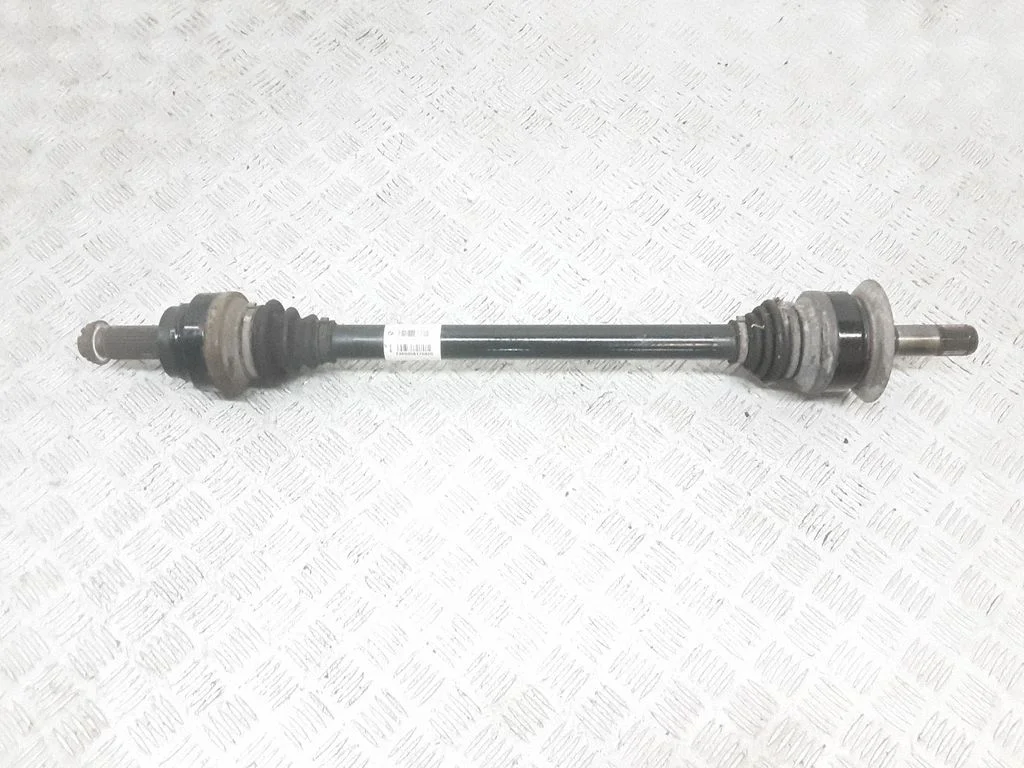 Rear driveshaft 8609838