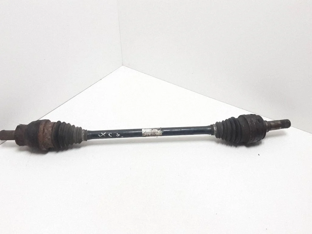 Rear driveshaft P9183773