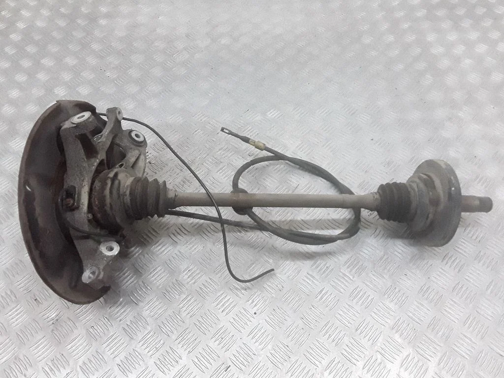 Rear driveshaft – rear right