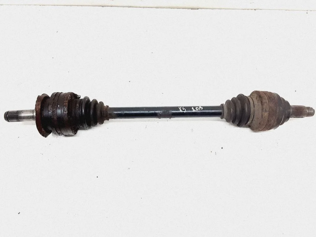 Tagumine pooltelg