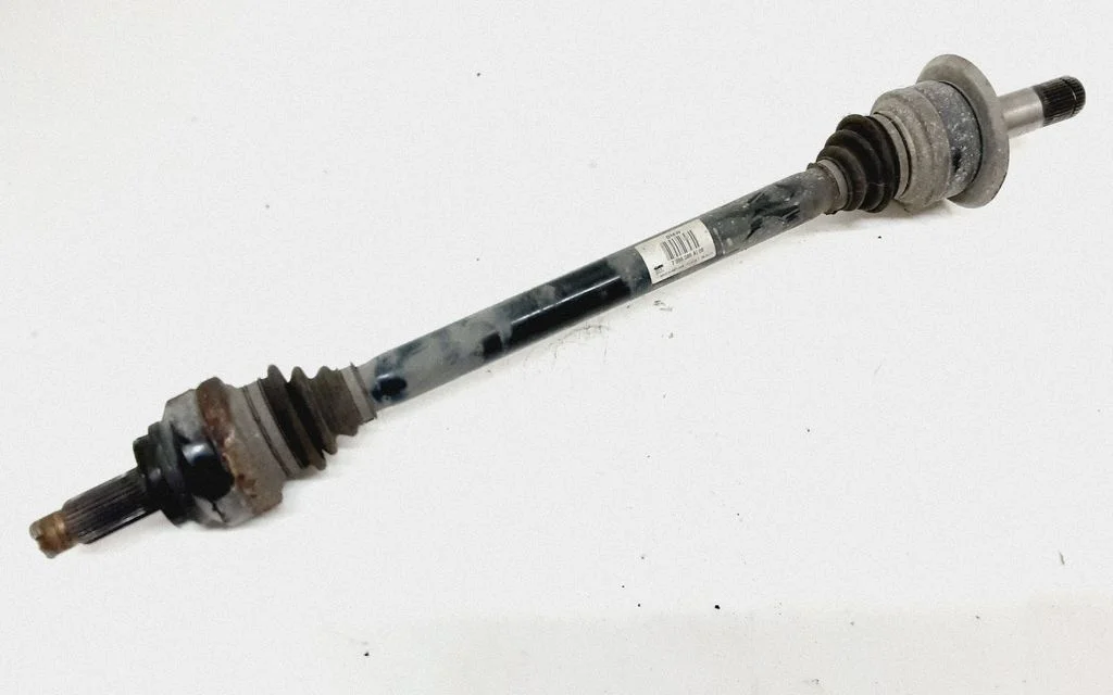 Rear driveshaft 7566086