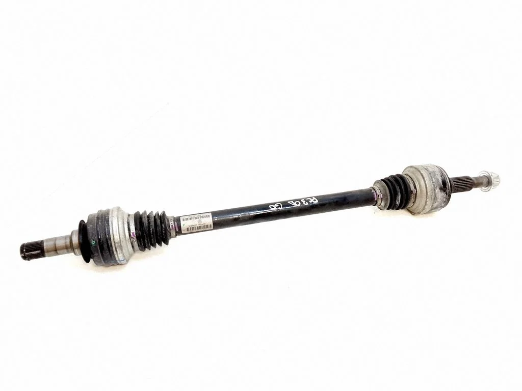 Rear driveshaft 7P0501201