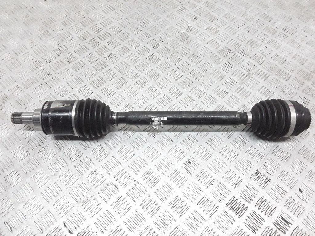 Rear driveshaft – rear left