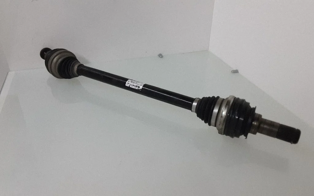 Rear driveshaft