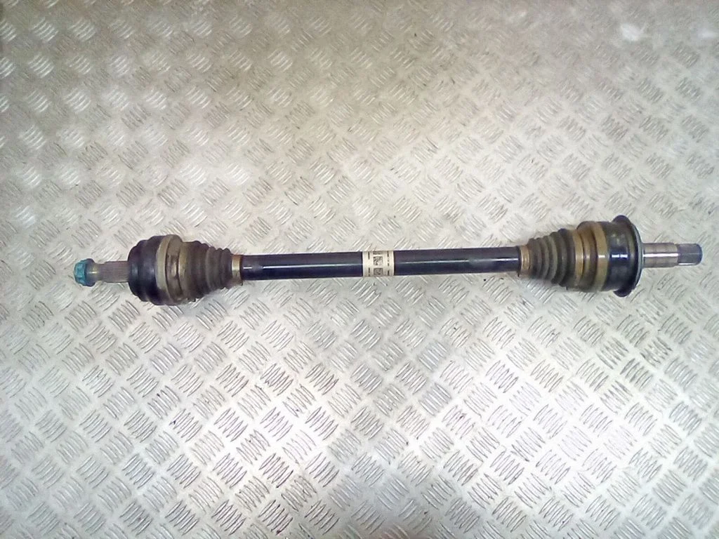 Rear driveshaft – Mercedes-Benz C-Class W205 (2014-2021)
