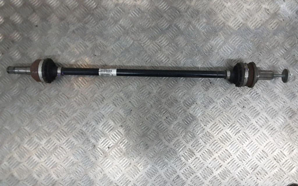 Tagumine pooltelg – Volvo XC90 (2014-)