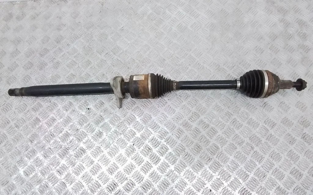 Front driveshaft – Chrysler Pacifica (2017-)