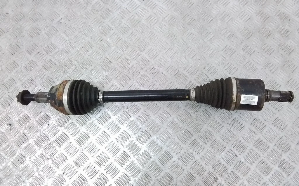 Front driveshaft – Chrysler Pacifica (2017-)