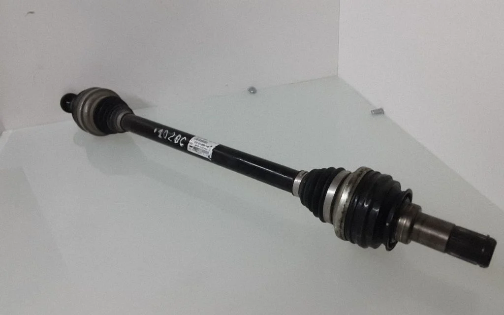 Tagumine pooltelg – Porsche Macan (95B) (2014-2018)