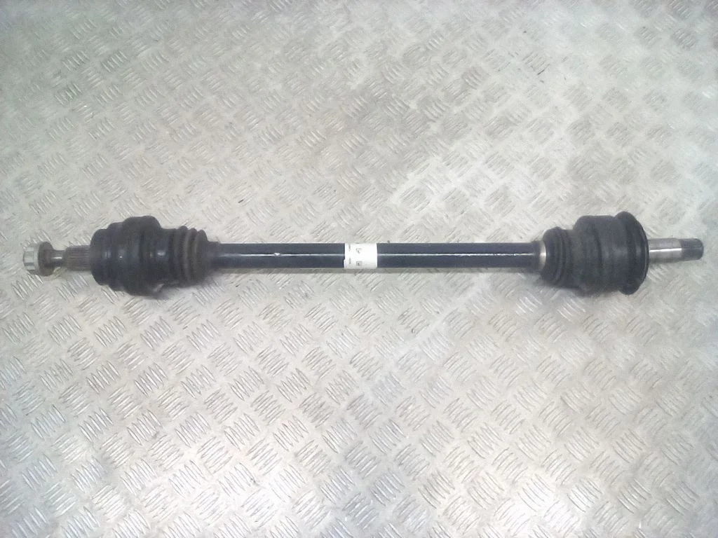 Rear driveshaft – rear right