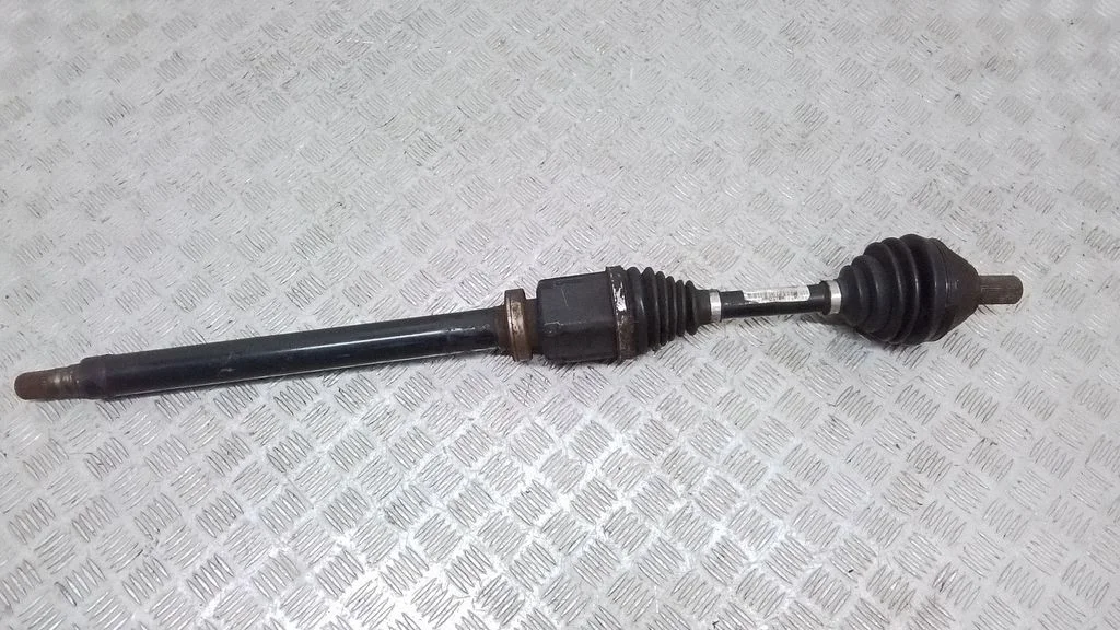Półoś przednia 30783204