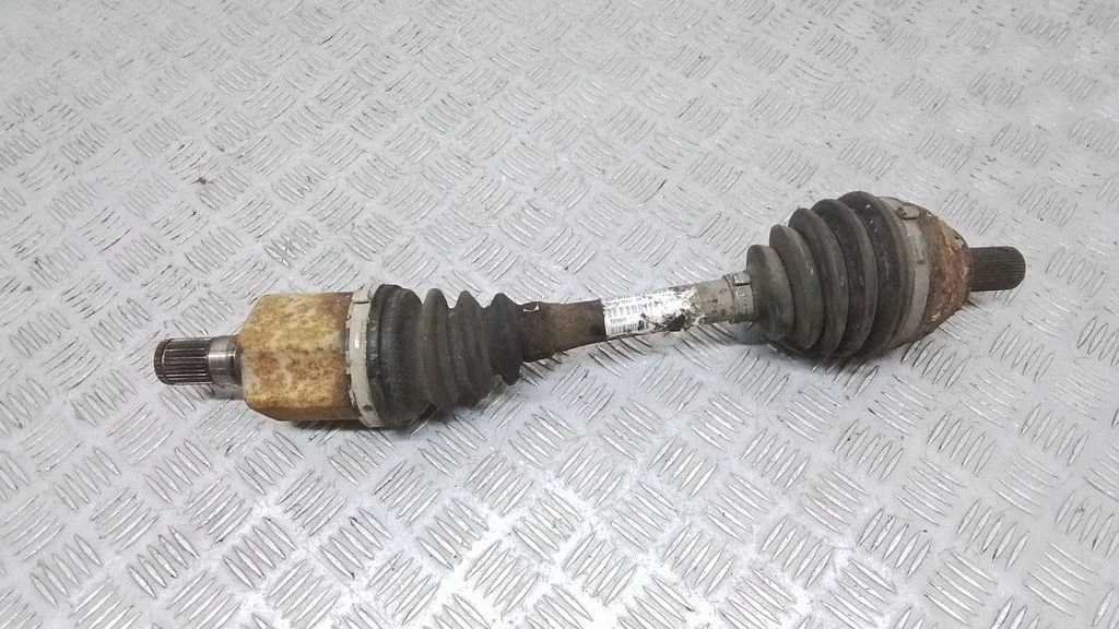 Front driveshaft 30783205
