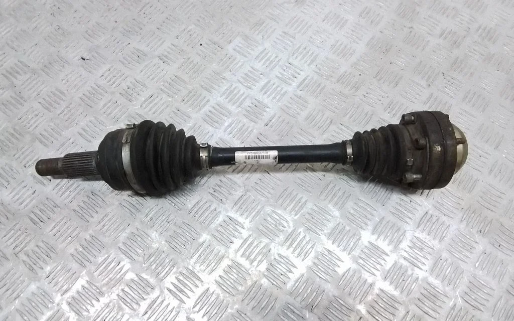 Front driveshaft 7P5407271B