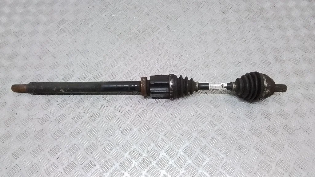 Półoś przednia 30783206