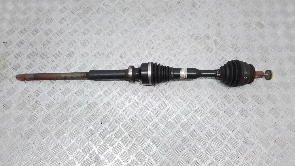 Front driveshaft 30783106