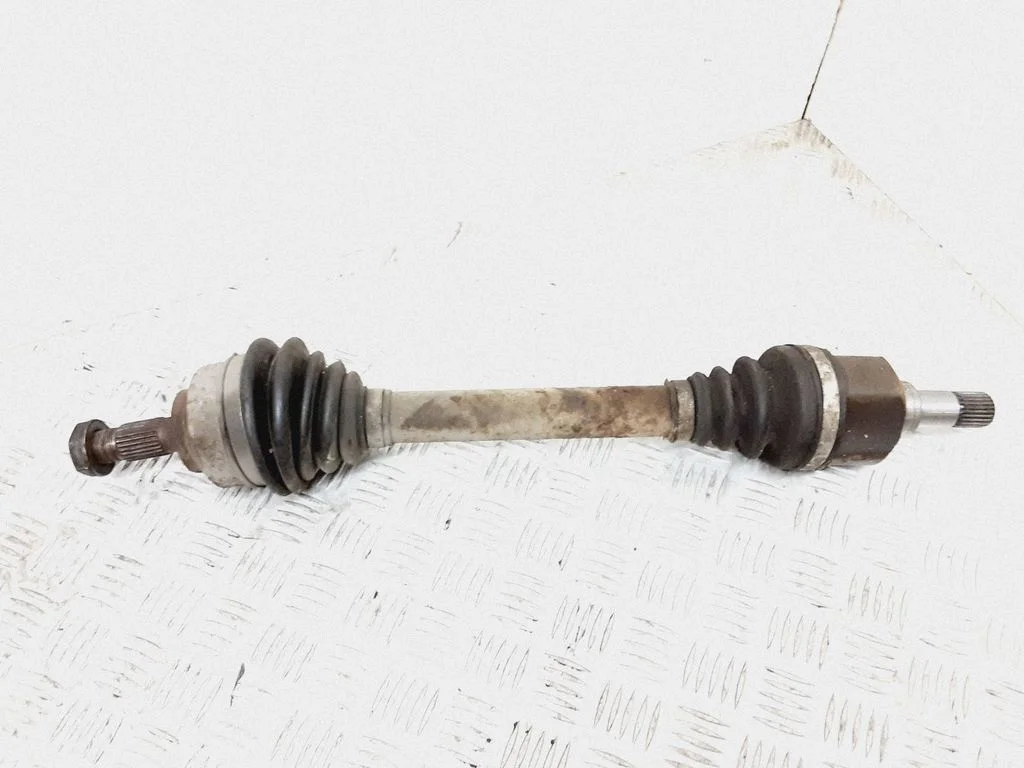 Front driveshaft – left
