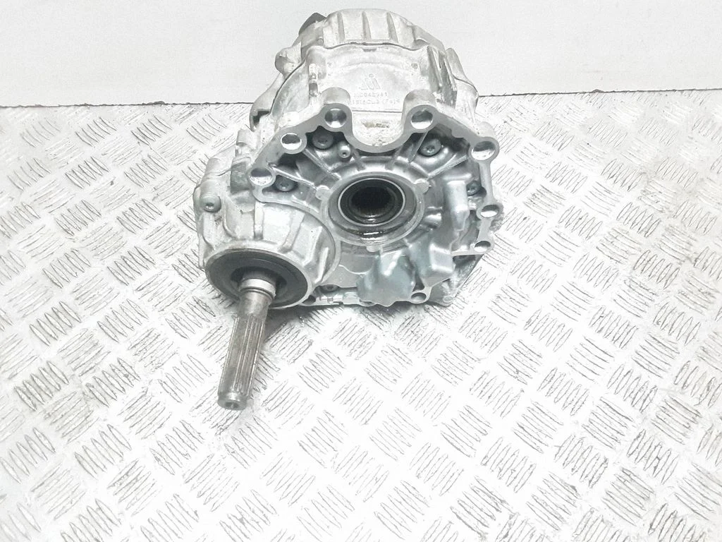 Gearbox transfer box case – Mercedes-Benz C-Class W205 (2014-2021)