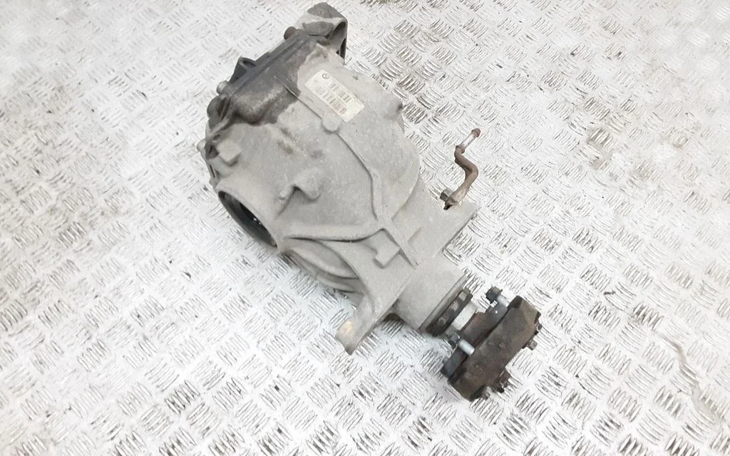 Rear differential 7577097
