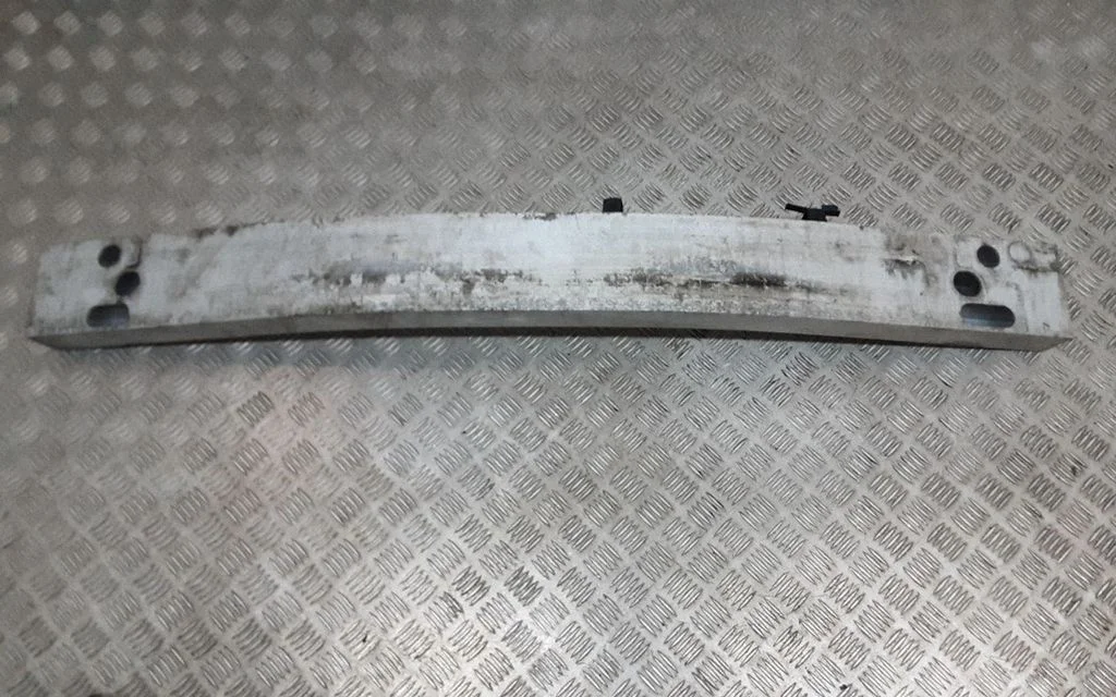 Front bumper cross member