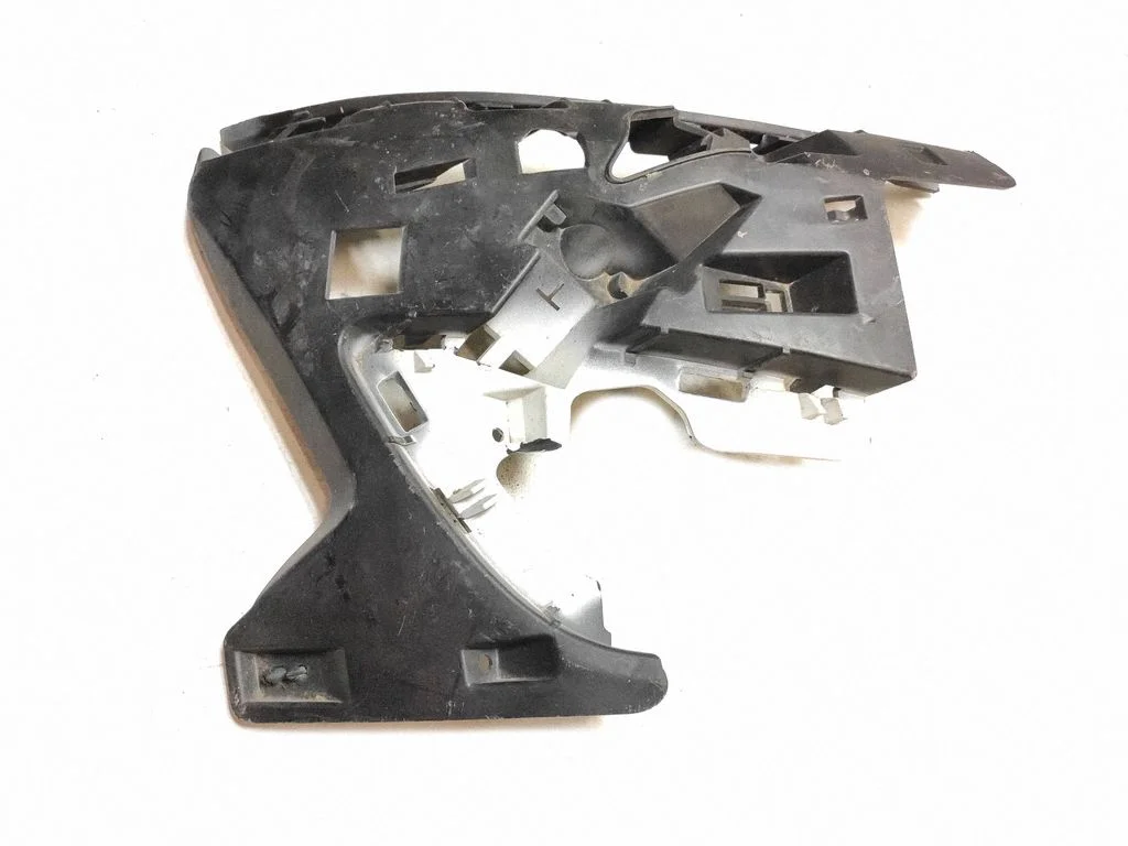 Front bumper mounting bracket 31323426
