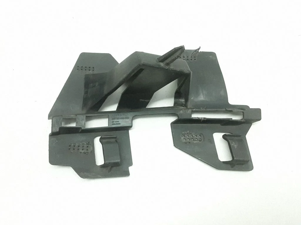 Esistange kinnitusklamber – Volvo XC60 (2009-2013)
