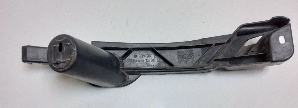 Front bumper mounting bracket – Volkswagen Golf Plus (2005-2013)