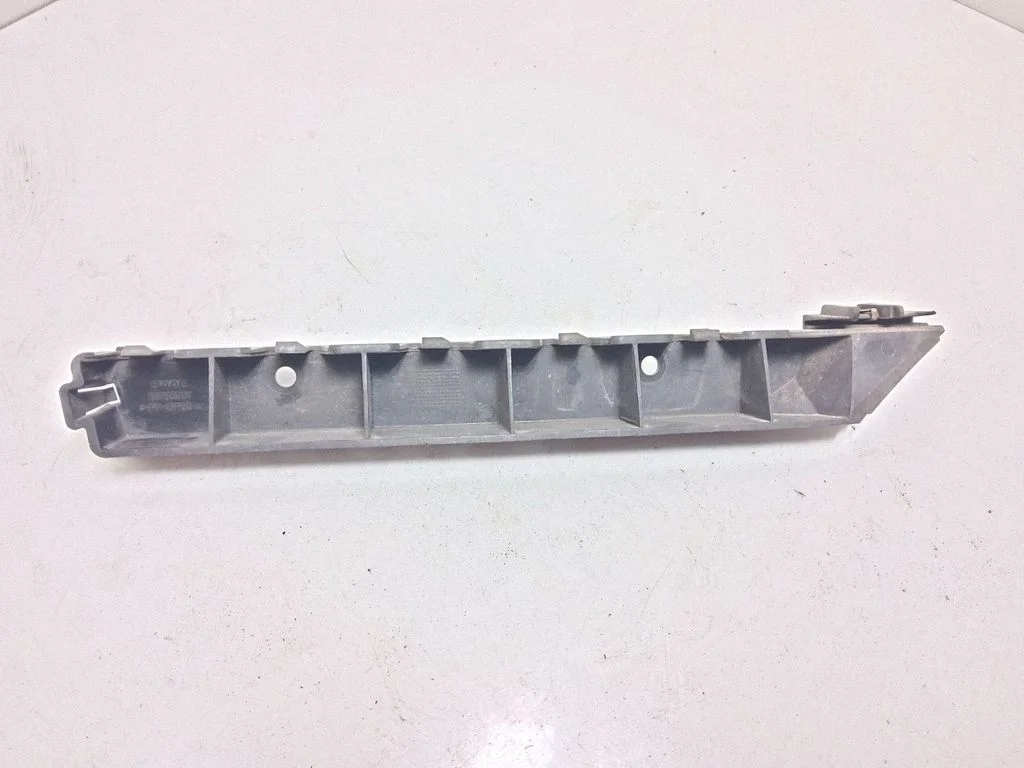 Front bumper mounting bracket 12785981