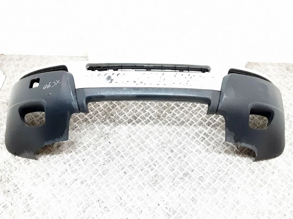 Priekšējais bamperis 08620596