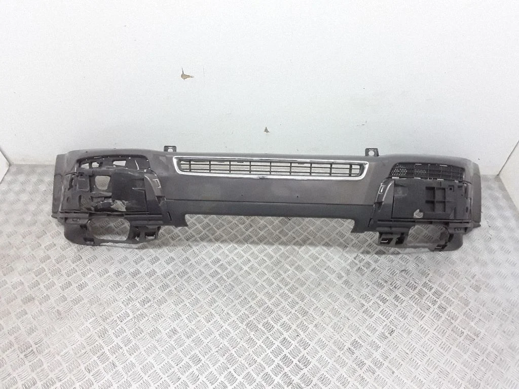 Front bumper 08620598