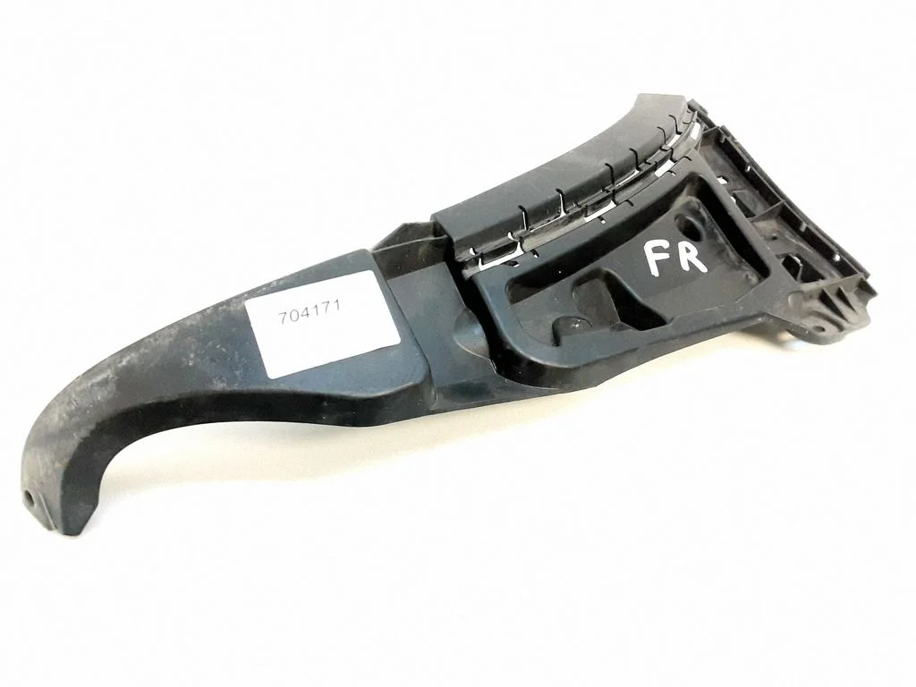 Esistange kinnitusklamber – Volvo XC90 (2003-2006)