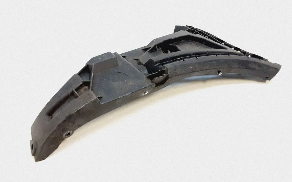 Esistange kinnitusklamber – Volvo XC90 (2007-2014)