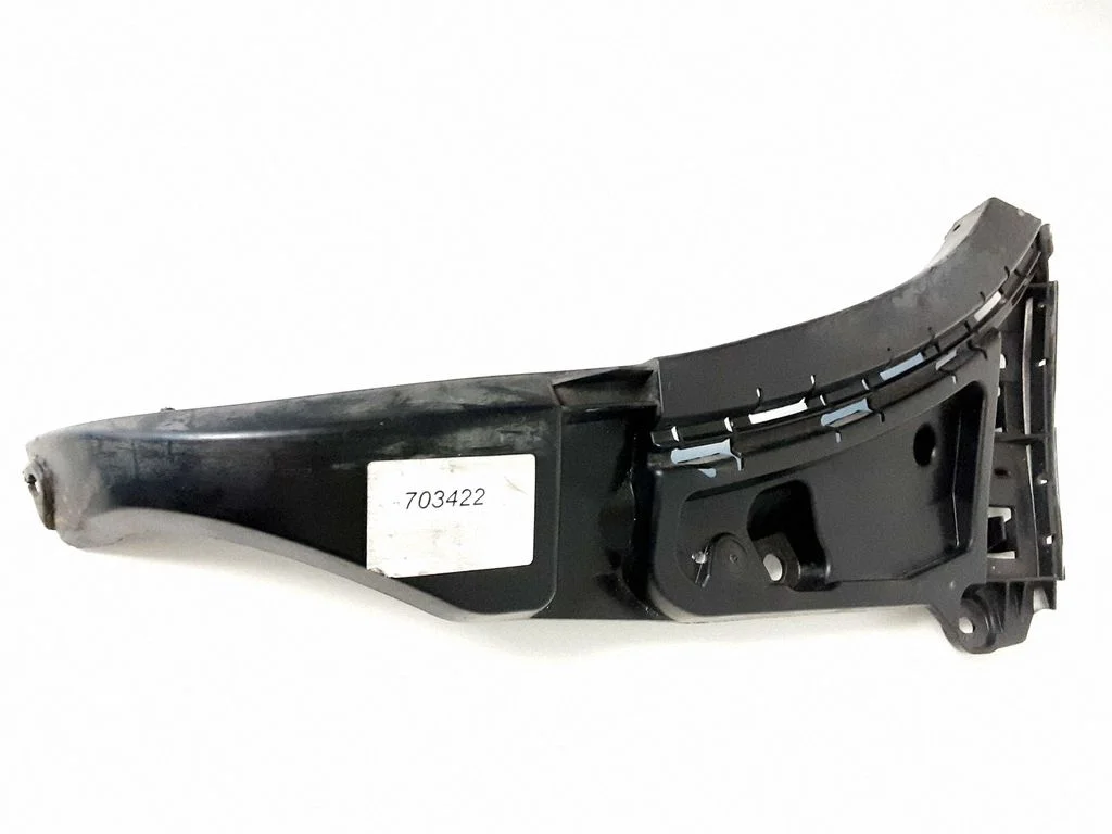 Esistange kinnitusklamber – Volvo XC90 (2003-2006)