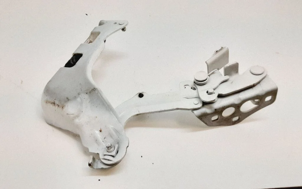Engine bonnet/hood hinges – Mercedes-Benz GLC-Class X253 C253 (2015-)