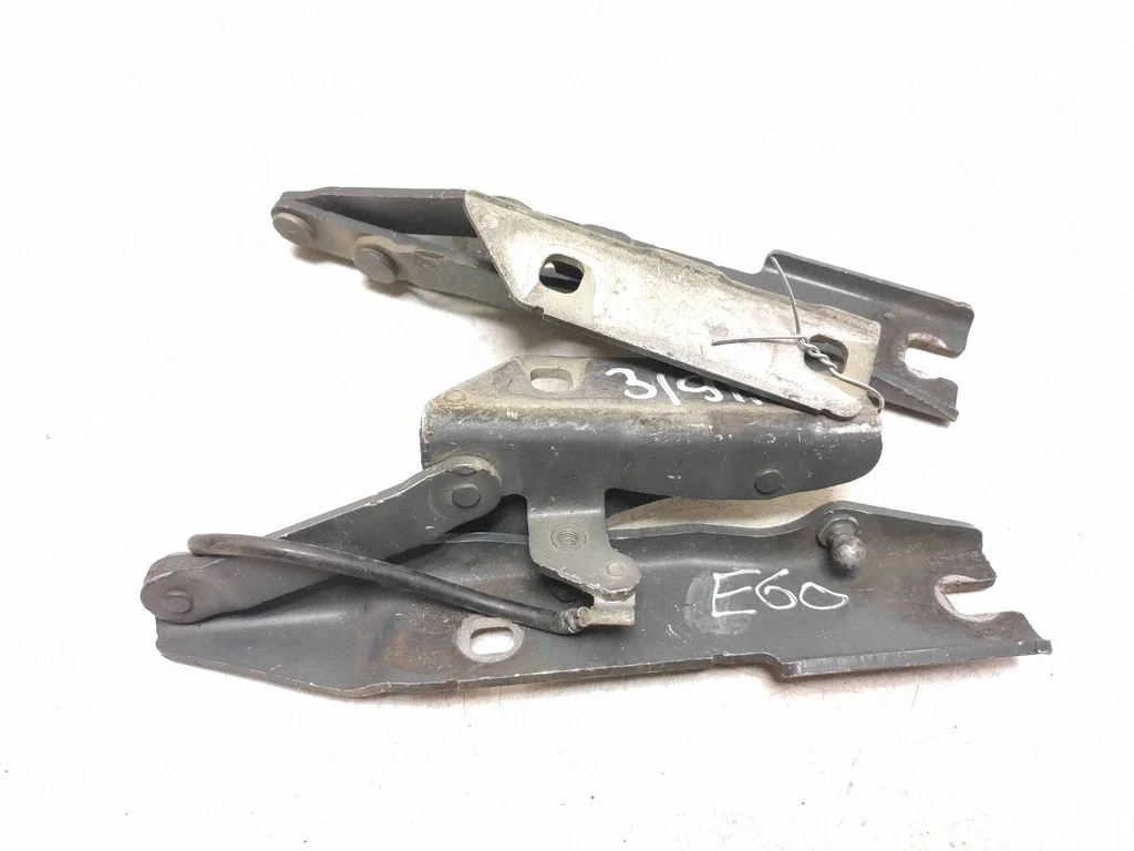Mootorikapoti hinged 008728