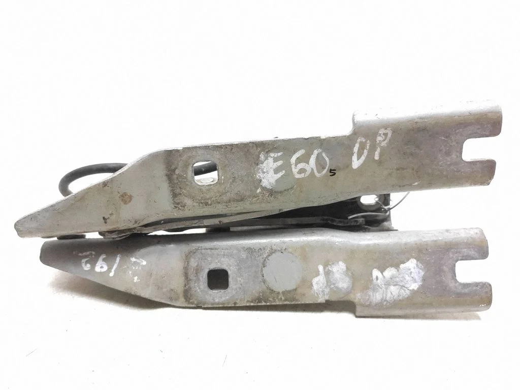 Mootorikapoti hinged 008727