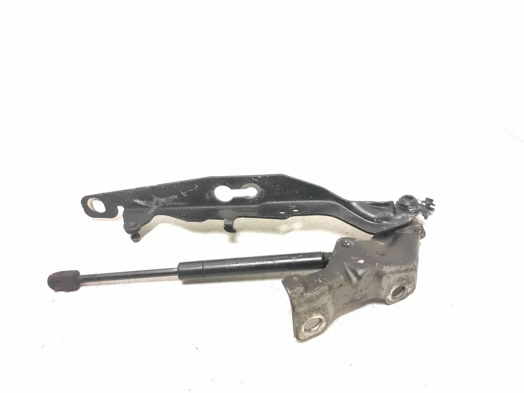 Mootorikapoti hinged 31250186